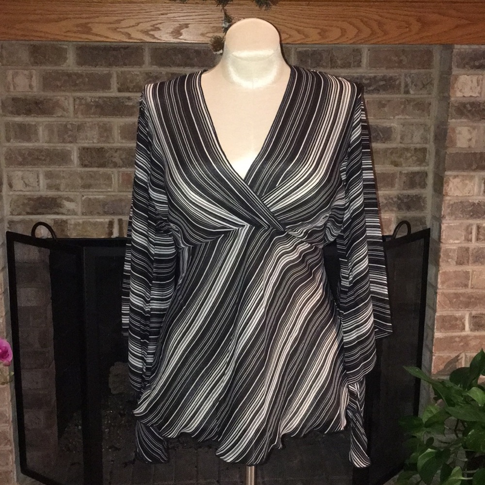 Fenomenon sheer crisscross dress top 2x